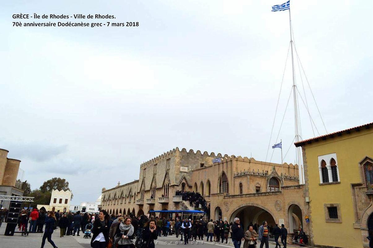 370- Rhodes- Defile Dodecanese grec.JPG